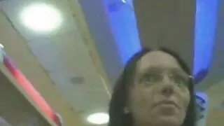 Meitenes nāk, lai gūtu prieku un ejakulētu gultā