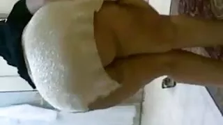 Iztukšošana sievietes mutē