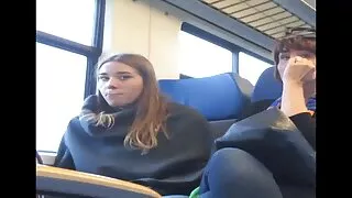 Vīrieši ienāca sievietē vienlaikus
